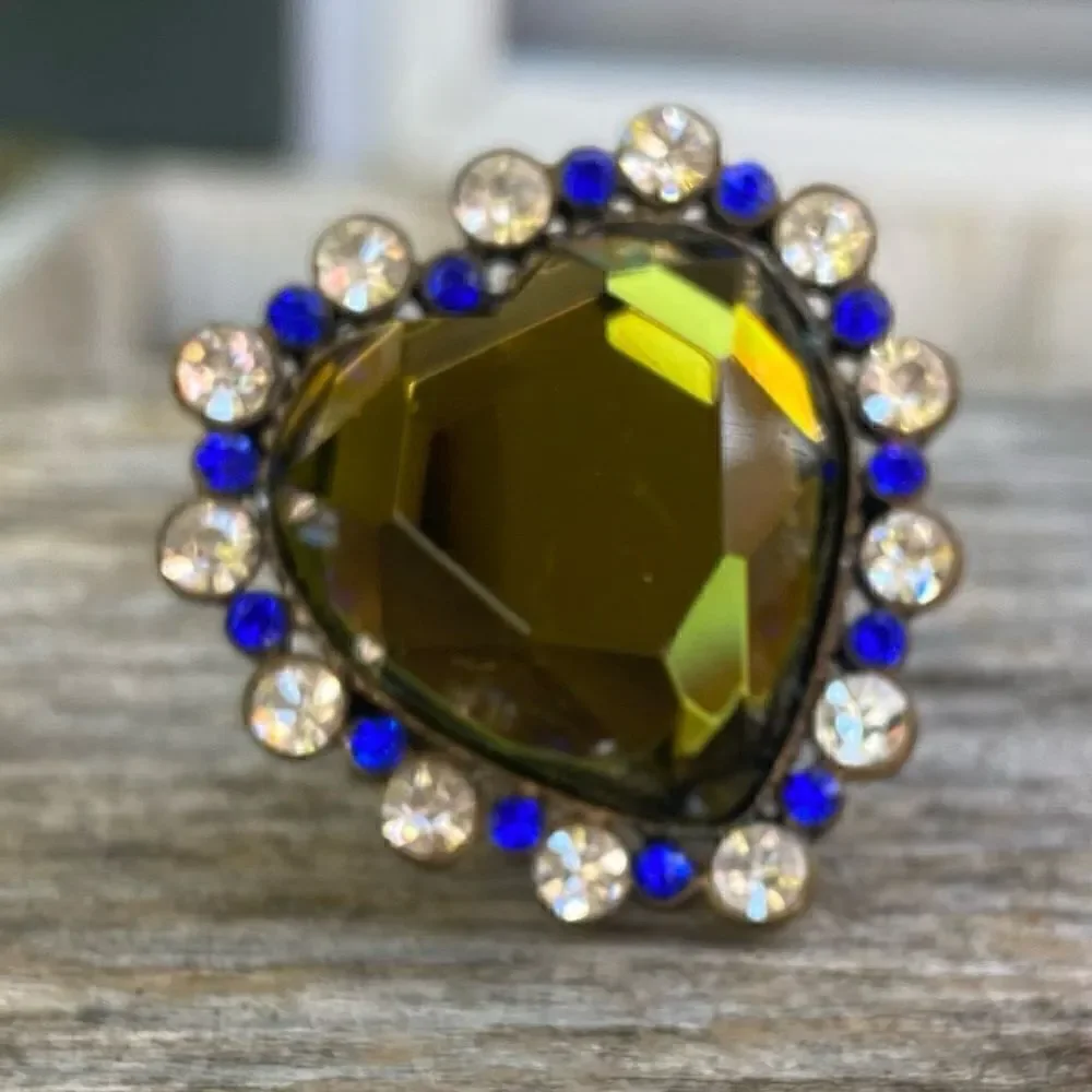 Betsey Johnson In The Navy Khaki Green Olive & Blue Crystal Heart Ring Size7 EUC